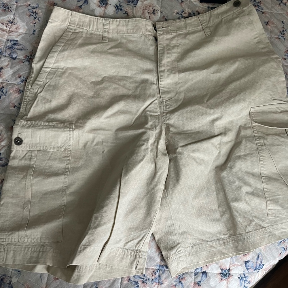 Club room gargo shorts